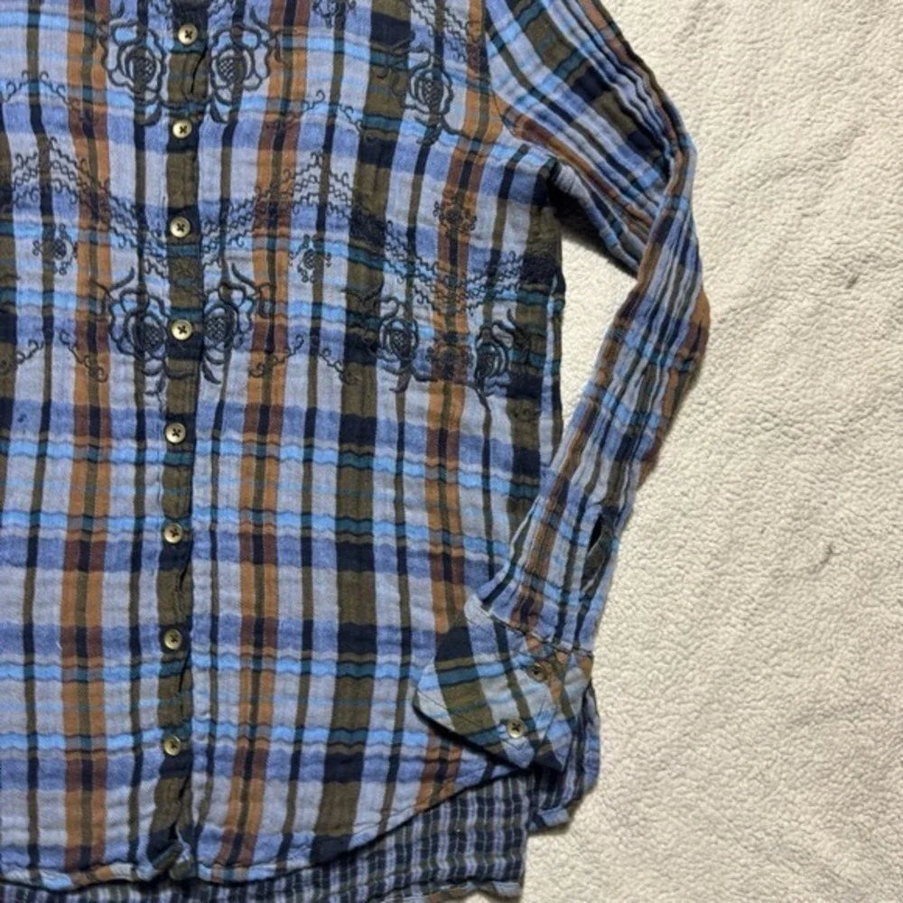 Free People Top Womens XS‎ Blue Plaid Button-Up Tunic Floral Embroidery Collared
